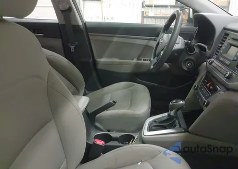 2018 Hyundai Elantra Se из США, поврежденный, VIN 5NPD74LF1JH276888